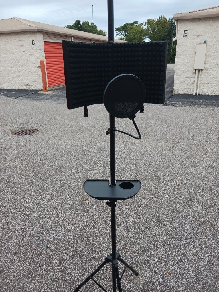 Mic Stands ,Mics ,Sound Barrier