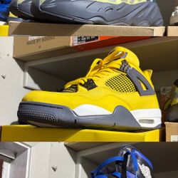 Yeezy , Jordan 1 , Jordan 4 Size 12 