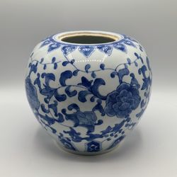 Blue & White Chinese Ceramic Vase – 10” – Floral Decor – Classic Oriental Style