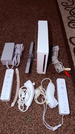 NINTENDO WII LOADED  WITH  MORE GAMES.