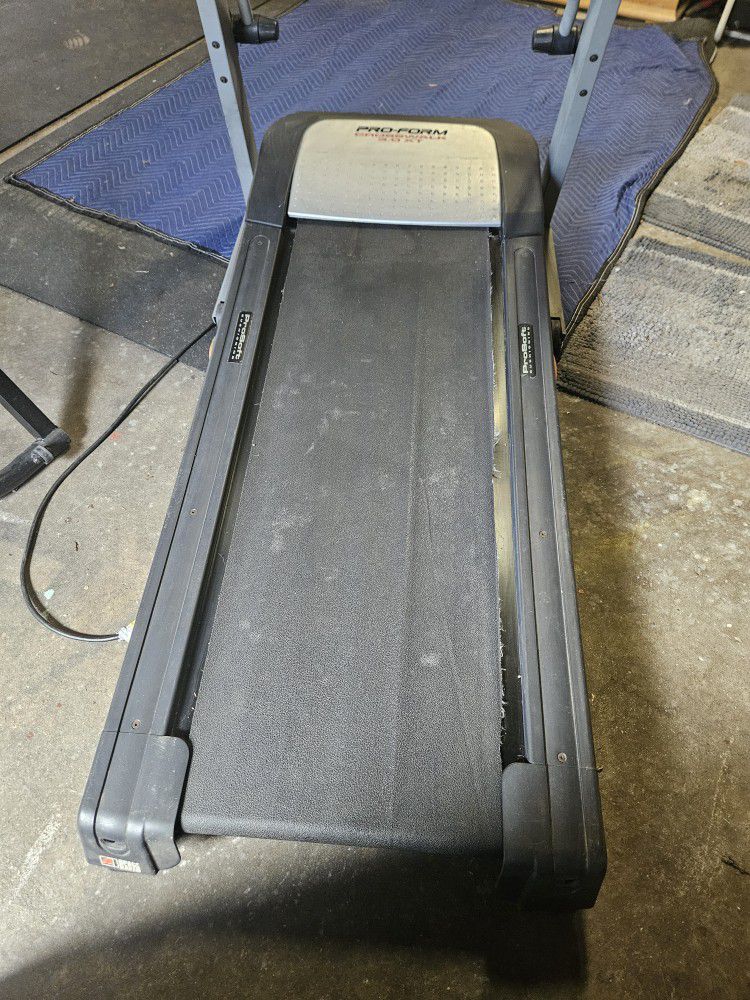 Pro-Form Crosswalk 3.0 XT Treadmill 