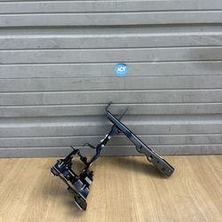 BMW 5 SERIES G60 7 SERIES G70 NEW OEM ORIGINAL LEFT DRIVER HEADLIGHT BRACKET 2024/2025/2026