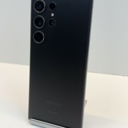 Samsung Galaxy S23 Ultra 256gb. ( Fully Unlocked )