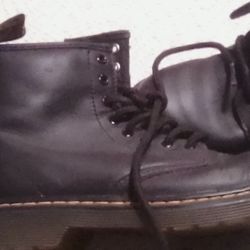 Kids Doc. Martin Size 1