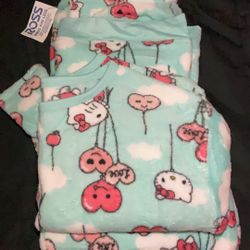 Hello Kitty Pajama Set