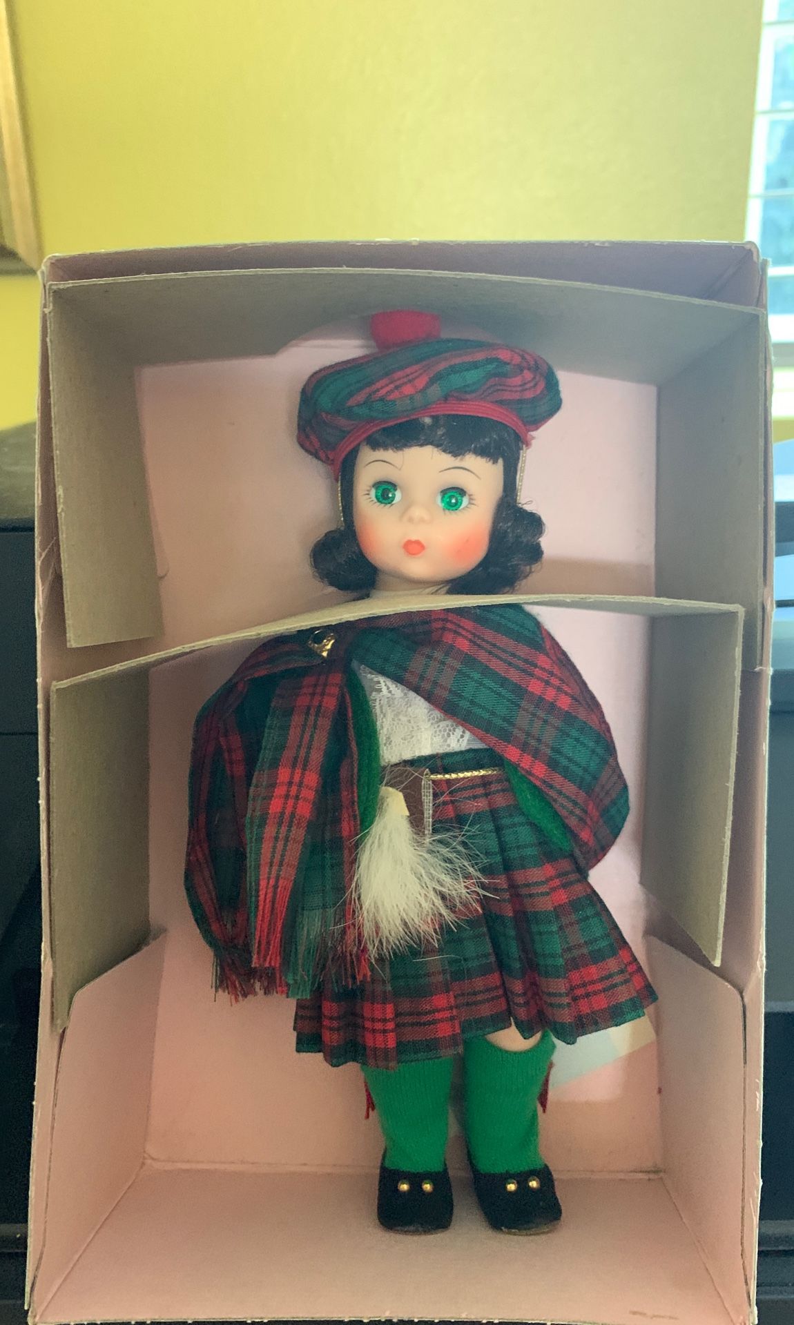 Madame Alexander doll “Scotland” 596