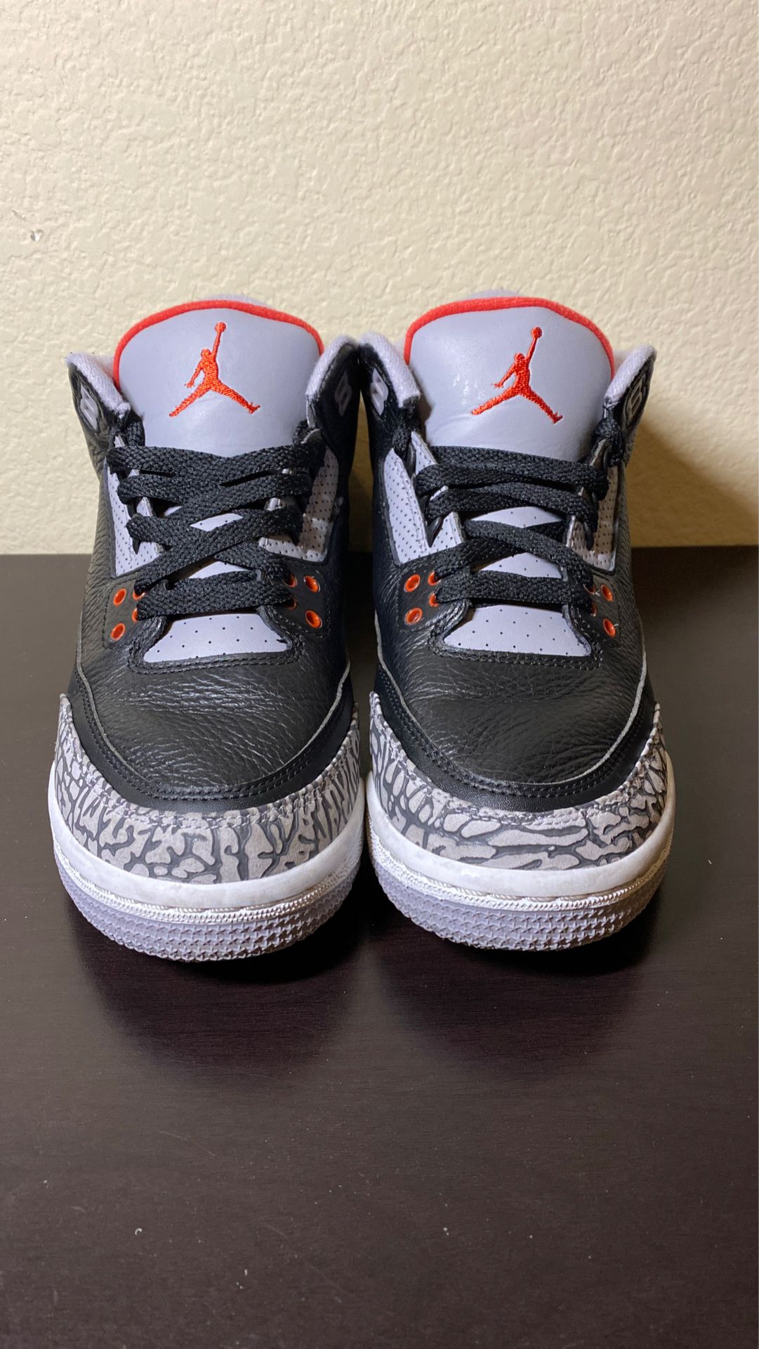 Air Jordan Retro 3 Cement (size 7 men)