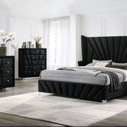 Elegant Black 4 pc Queen Bed Set (avaialable in cali and eastern king)
