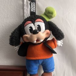 PopMart Mickey Family Goofy