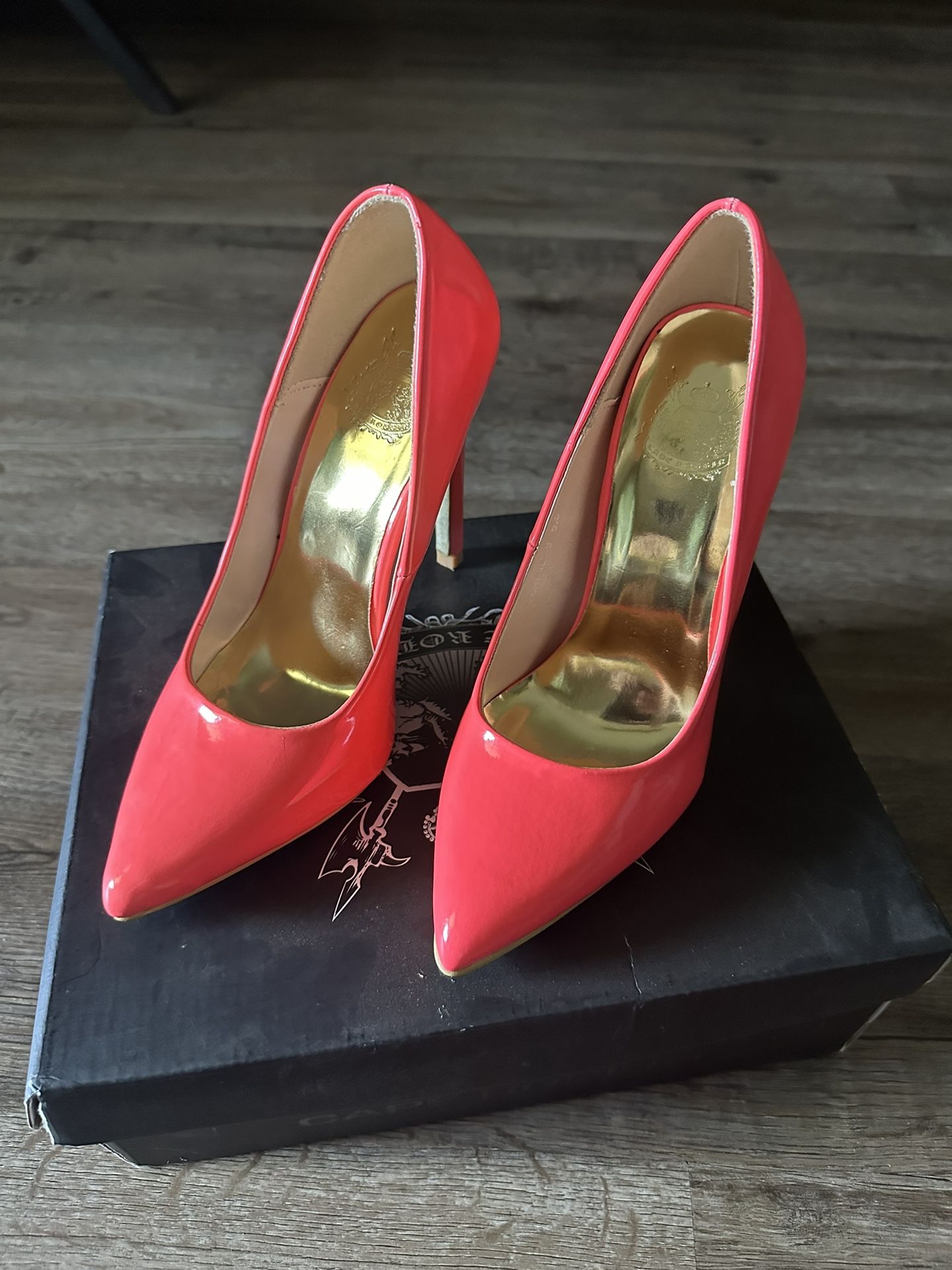 Ladies Hot Pink Heels 5.5