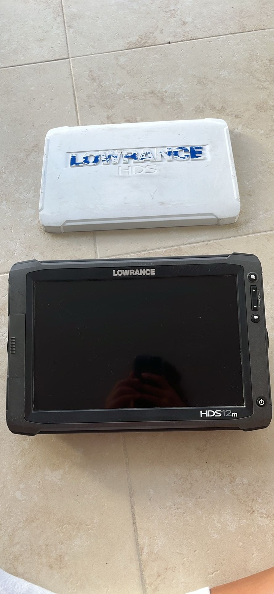 Lowrence 1280 X 800 Display Resolution Fishfinder