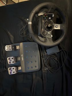 Black Logitech G920 Steering Wheel & Pedals