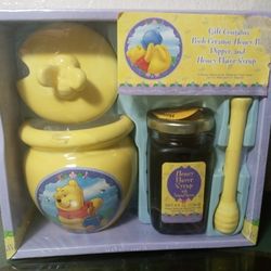 Winnie The Pooh Ceramic Honey Pot, Dipper and Honey Flavored Syrup Disney Sealed