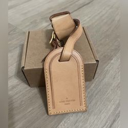 Louis Vuitton rugby world cup 2015 official trophy luggage tags