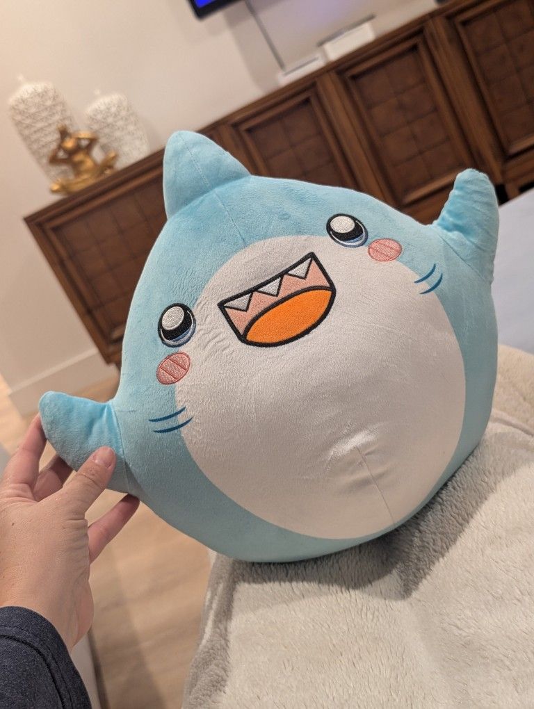 Sharky Plushy From Lankybox 