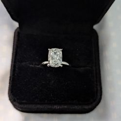 3 Carat lab grown Diamond On 14K white Gold Size 7.5