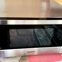  PANASONIC  Countertop Microwave