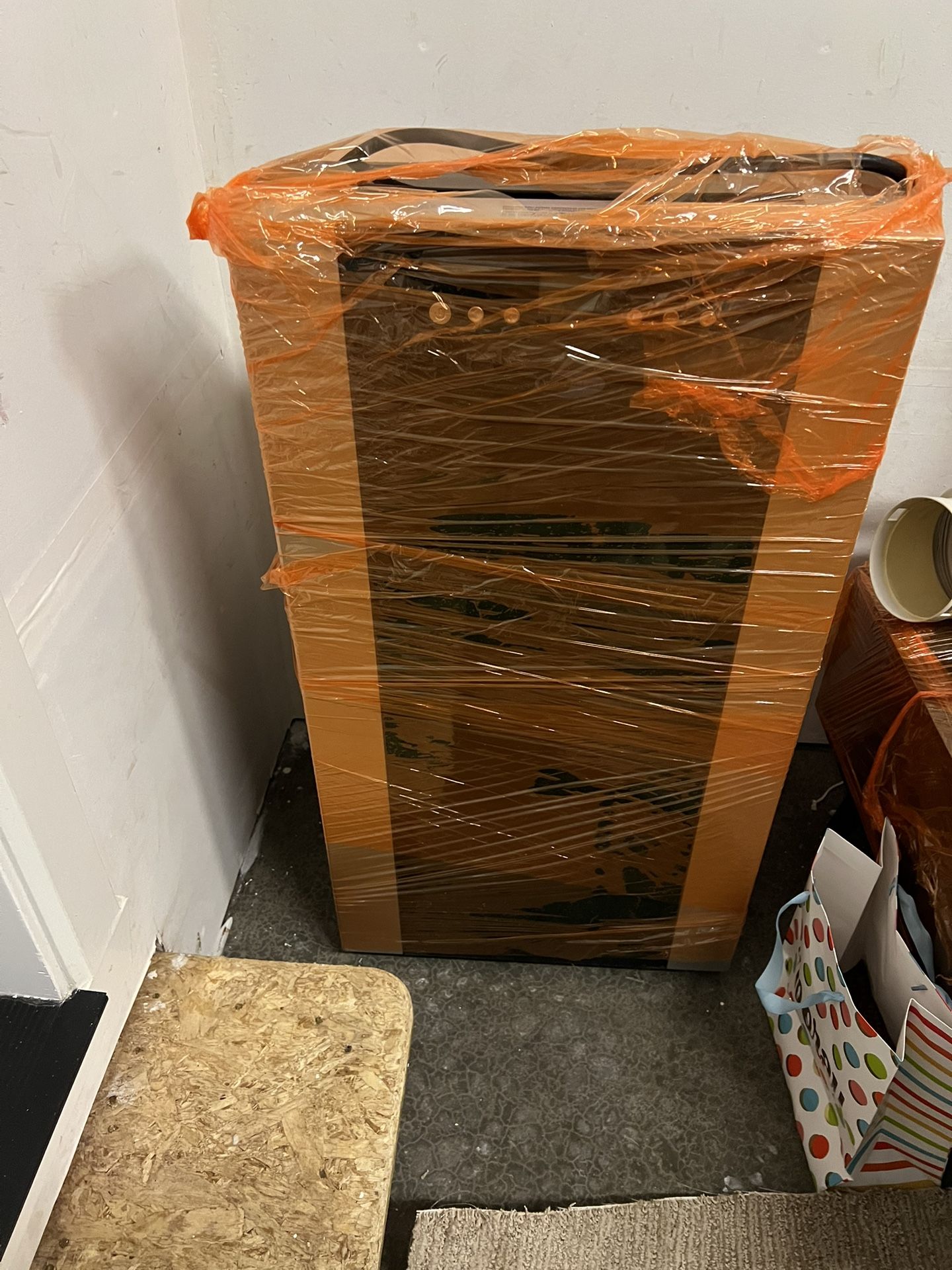 Selling Portable Air Conditioner