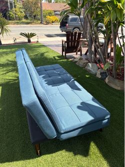 Couch/ bed
