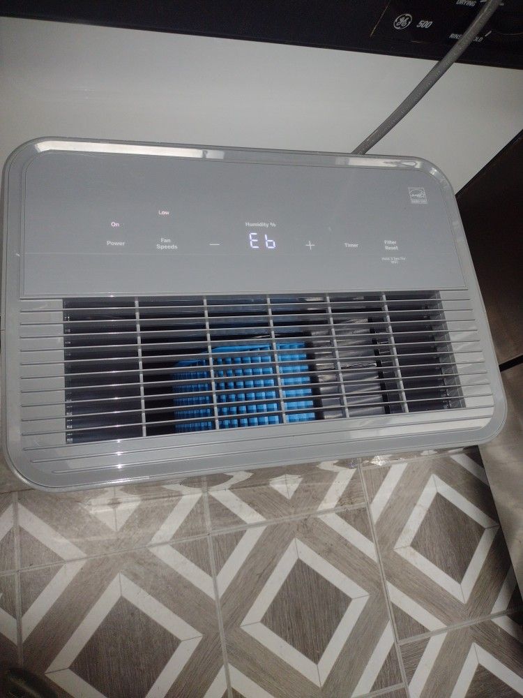 ENERGY STAR 50 Pint Dehumidifier With Wifi !!BRAND SPANKING NEW!!!