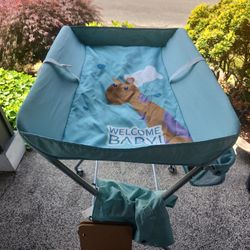 EGree Welcome Baby! Baby Changing Station And kids Lamp