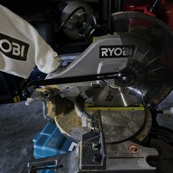 Ryobi 10" compound miter saw