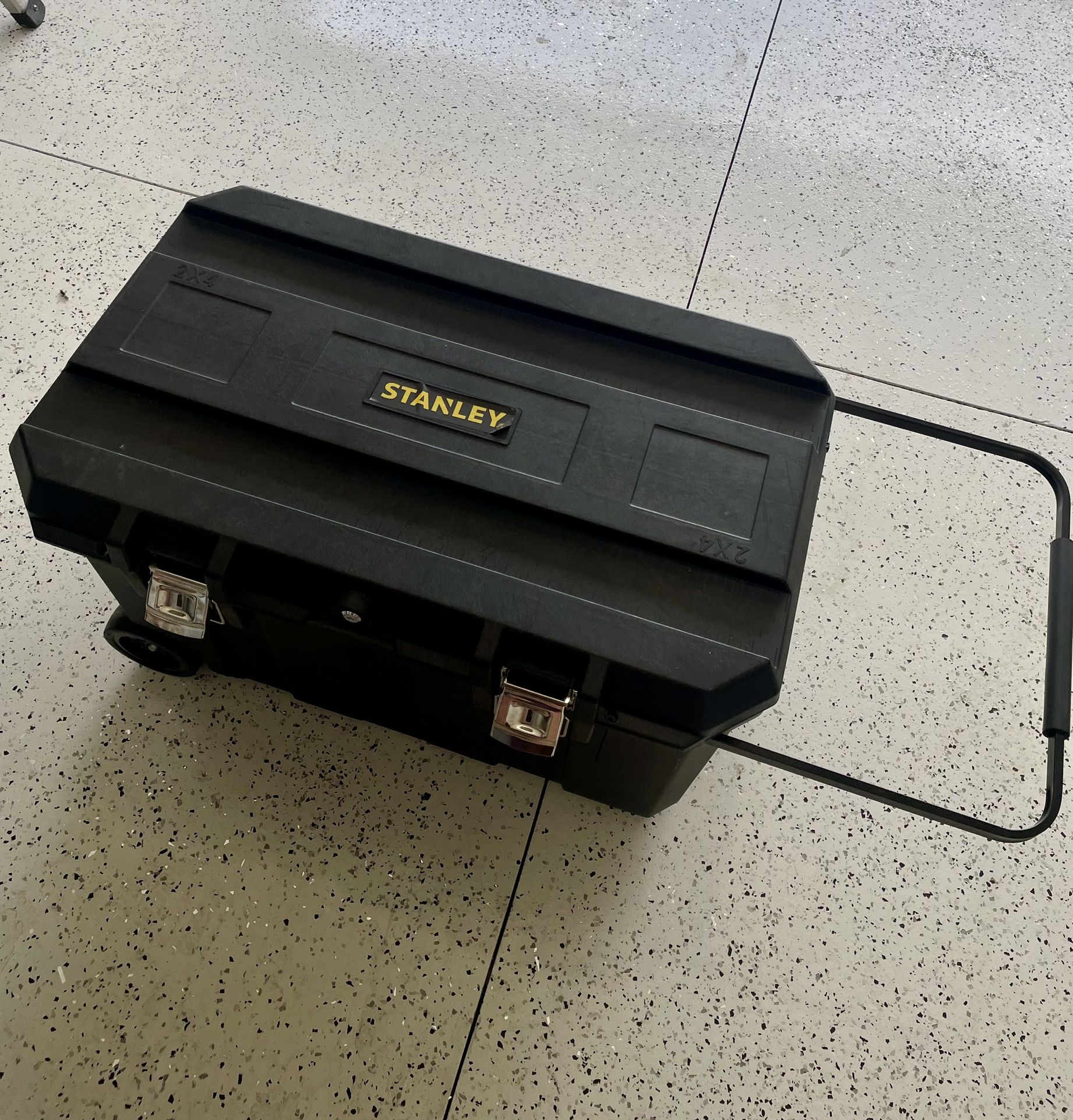 STANLEY 50 gal. Mobile tool box