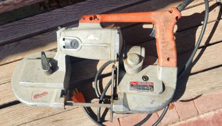Milwaukee Portaband saw