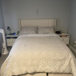 Bed (moving and need to sell! 