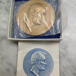 Abraham Lincoln Large Metal Coin
