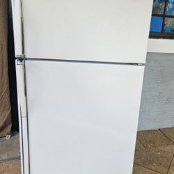 Refrigerator Working Condition $200