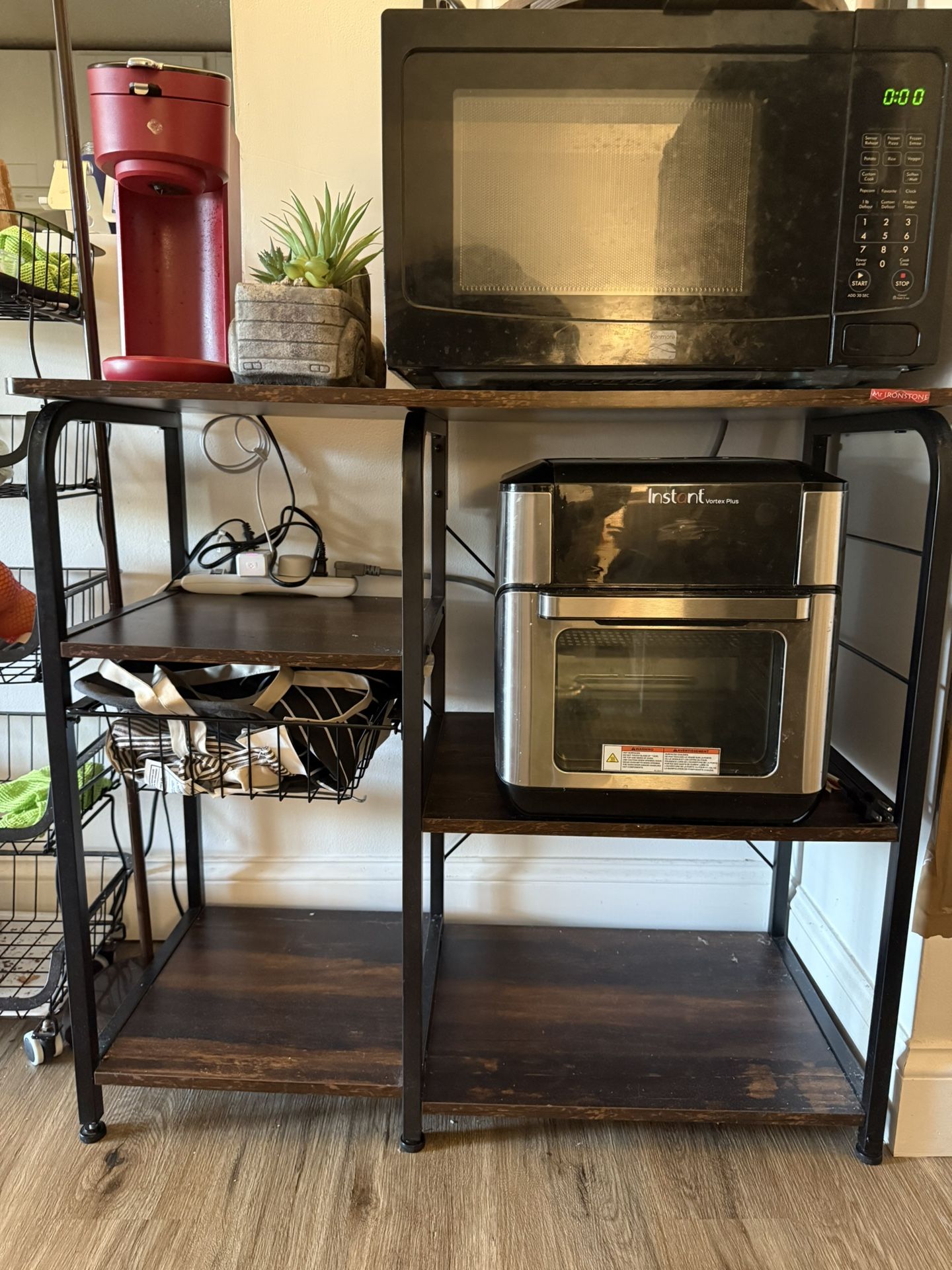 Baker’s Rack