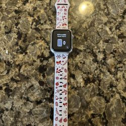 Apple Watch SE (2nd Gen) [GPS 44mm] Smartwatch 