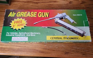 Central Pneumatic Air Grease Gun NEW