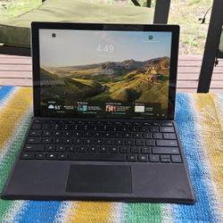 Microsoft Surface PRO 7+ LTE advanced With Esim 2-in-1 Tablet Laptop