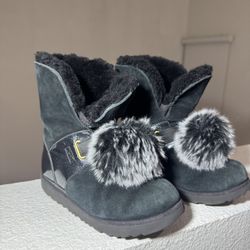Uggs Isley