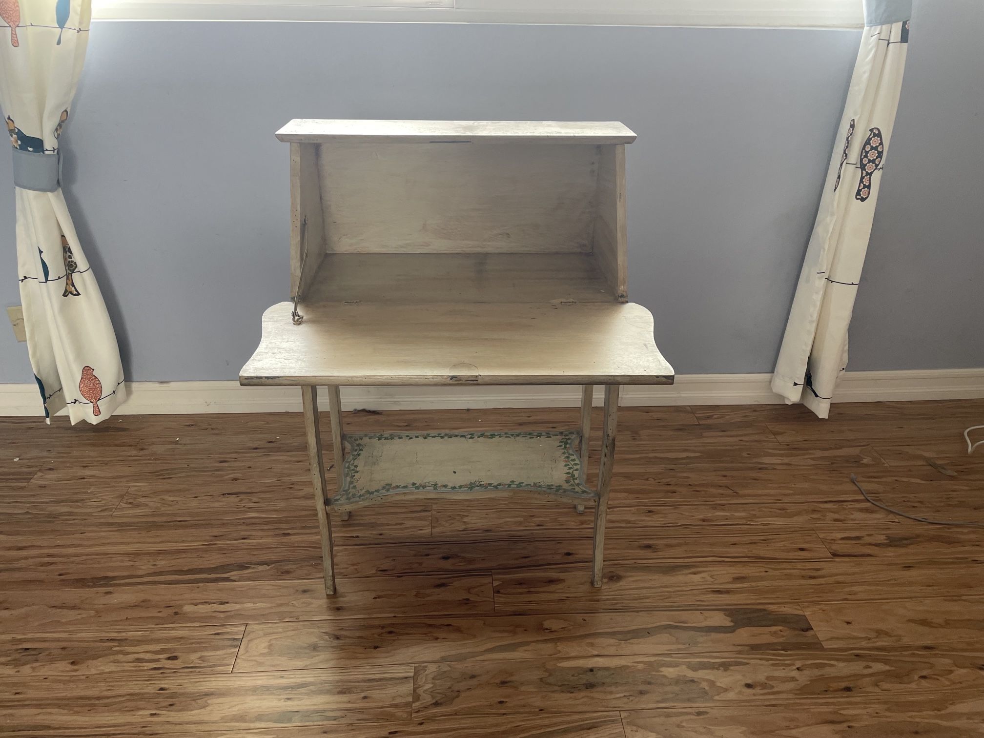 Vintage writing Hutch