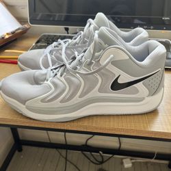 Nike KD 17 TB 'Wolf Grey' Basketball Shoes Mens Size 11.5. No box brand new