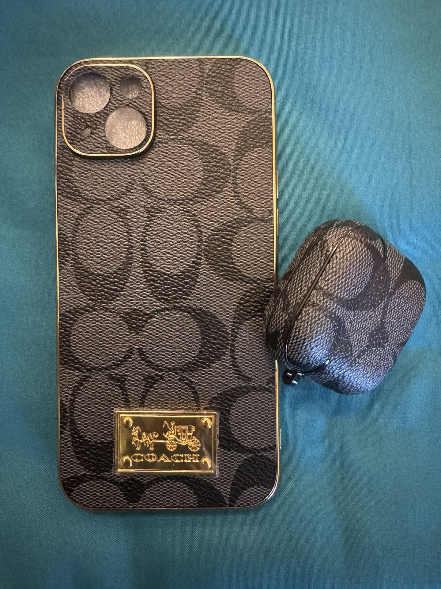 iPhone 15 Plus case AirPod 4 Case bundle