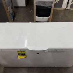 GE 15.7 Cu. Ft. Manual Defrost Chest Freezer - White