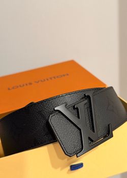 Louis Vuitton Midnight 40mm Reversible Belt
