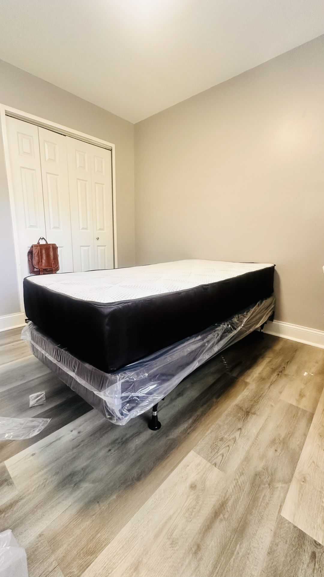 Queen Mattress Come With Free Box Spring - Same Day Delivery