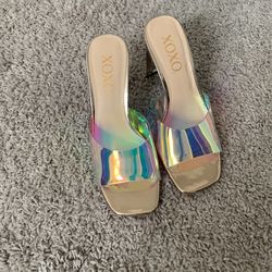 Size 6 Metallic Heels
