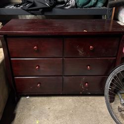 Delta Children’s 6 Drawer Dresser