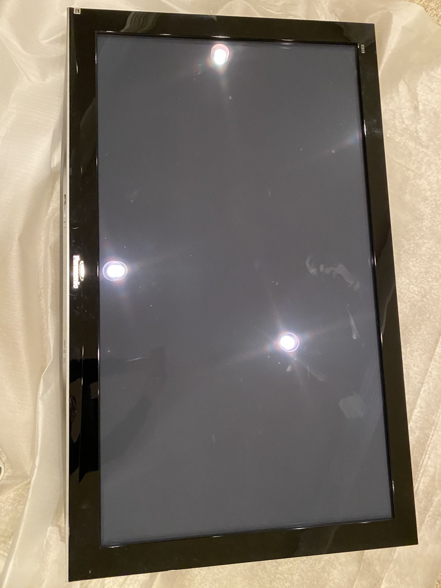 58” Plasma TV - Panasonic TC-P58v10