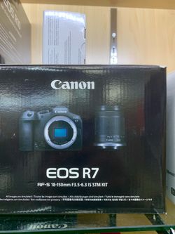 Canon R7 with 18-150mm lens