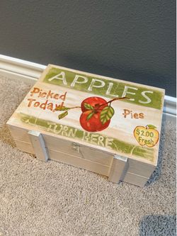 Farmhouse Wooden Storage Box with Hinged Lid