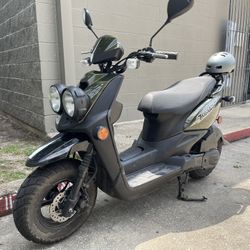 Zuma moped for sale deals