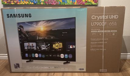 *NEW IN BOX* Samsung 65” Crystal UHD U7900F Smart TV