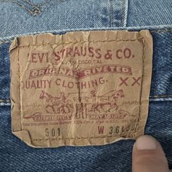 VINTAGE Made In USA Levi’s 36x35